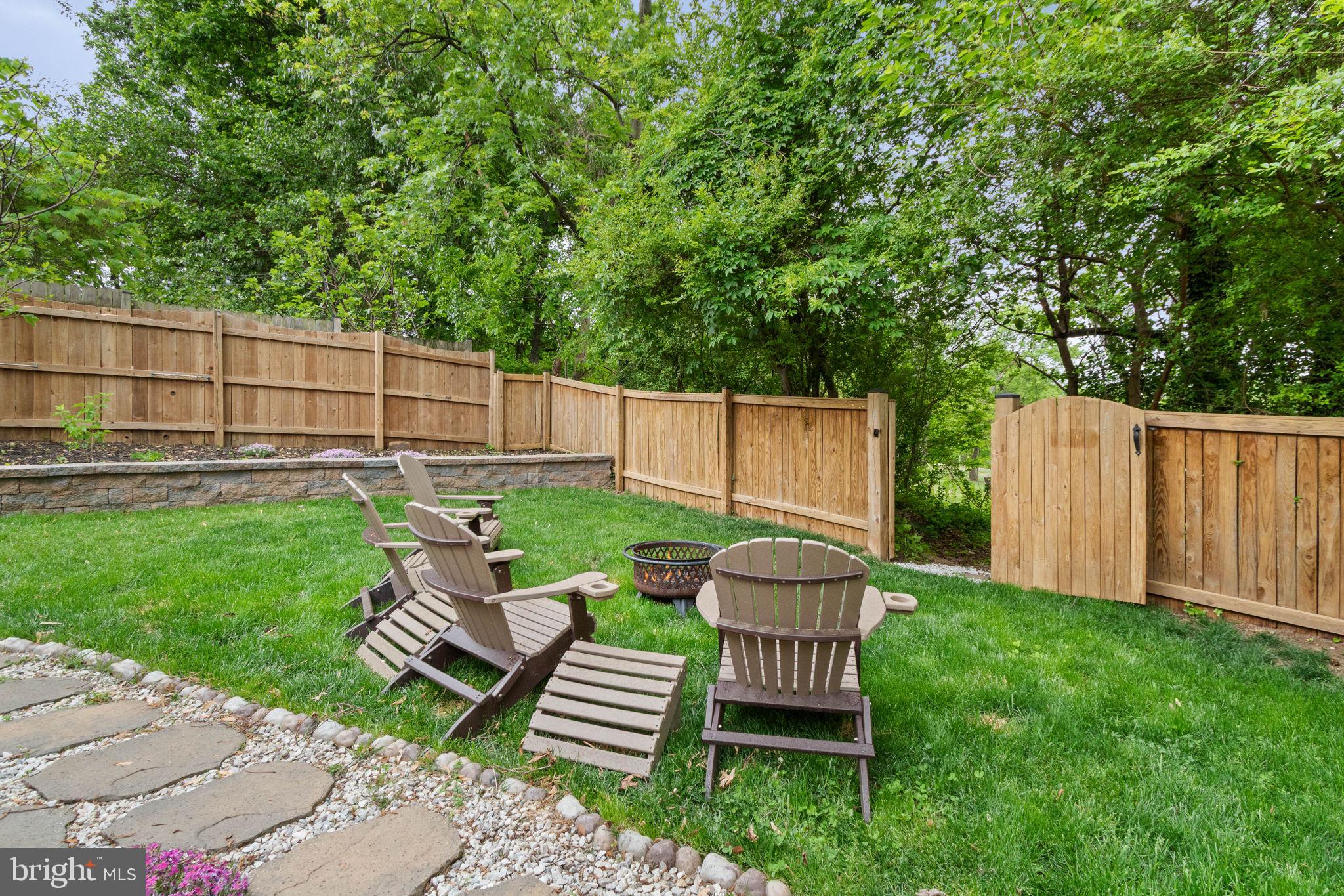 5834 EDGEHILL DRIVE