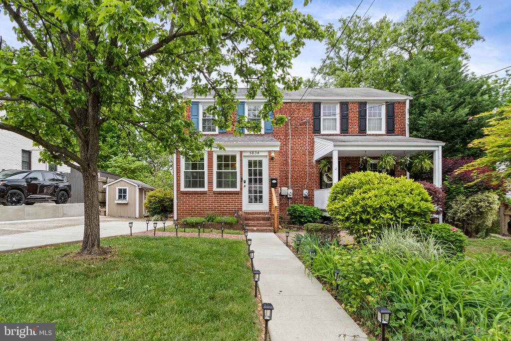 5834 EDGEHILL DRIVE