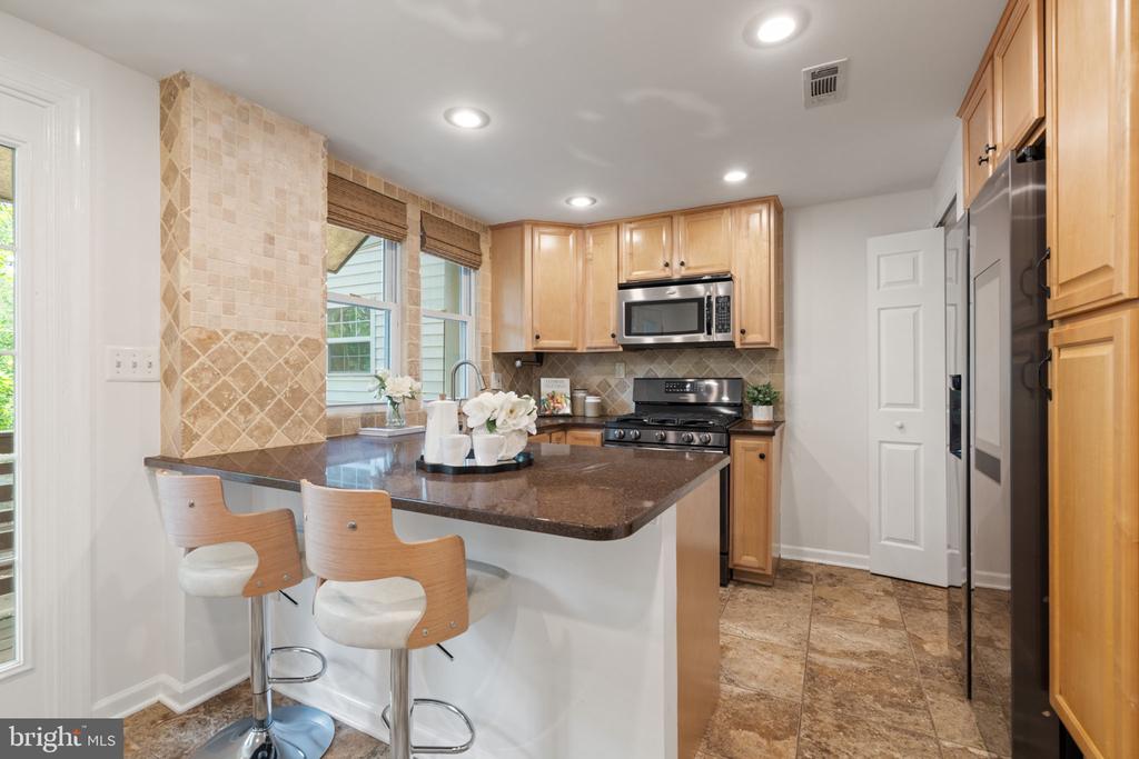 2713 ALBEMARLE DRIVE