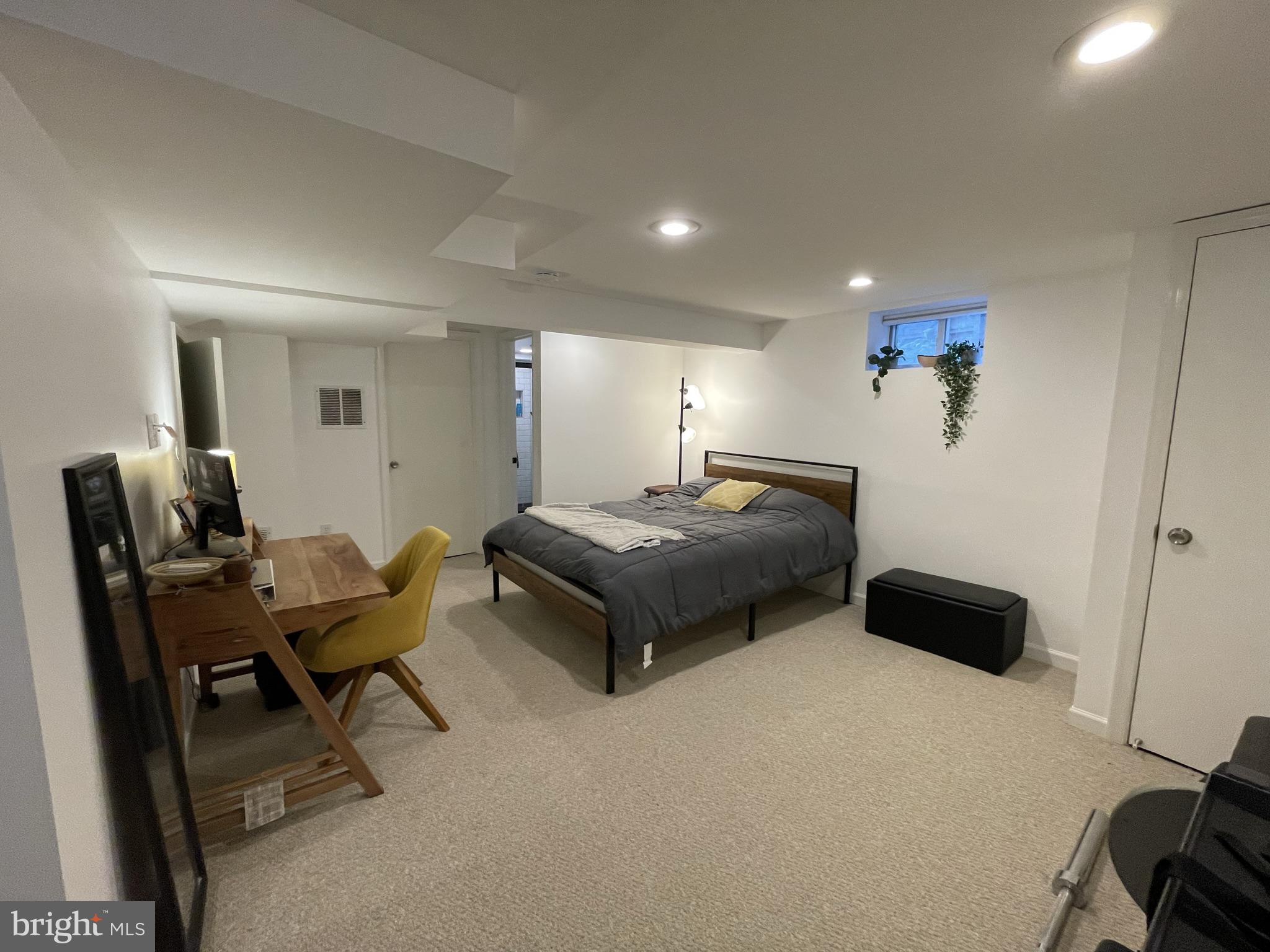 2221 ARLINGTON TERRACE