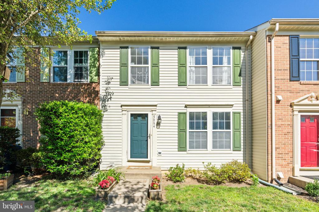 5964 EDGEHILL COURT