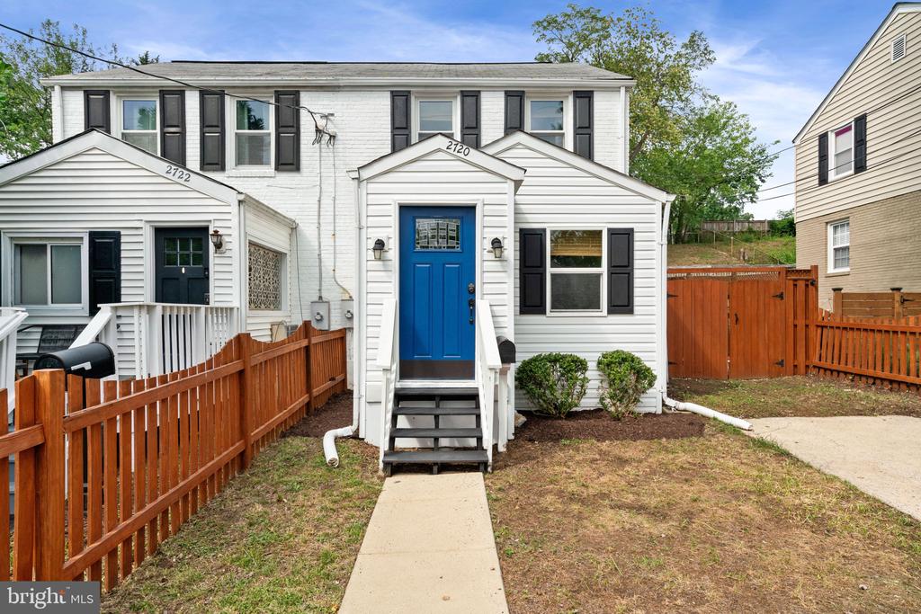 2720 JEFFERSON DRIVE