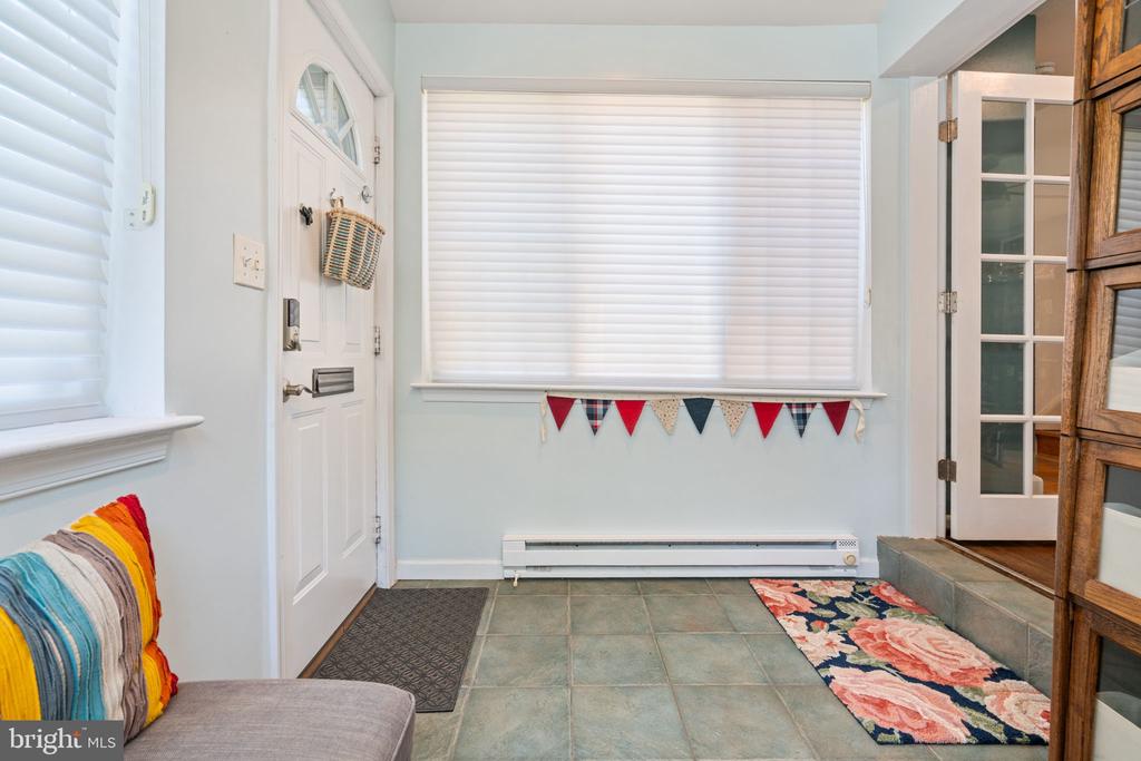 6011 WILLIAMSBURG ROAD