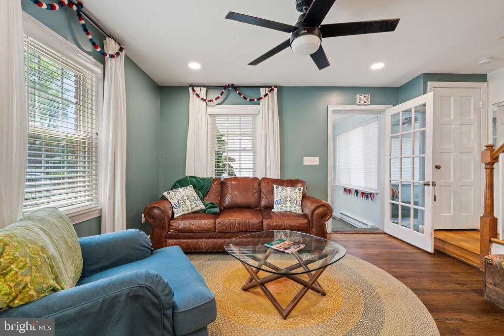 6011 WILLIAMSBURG ROAD