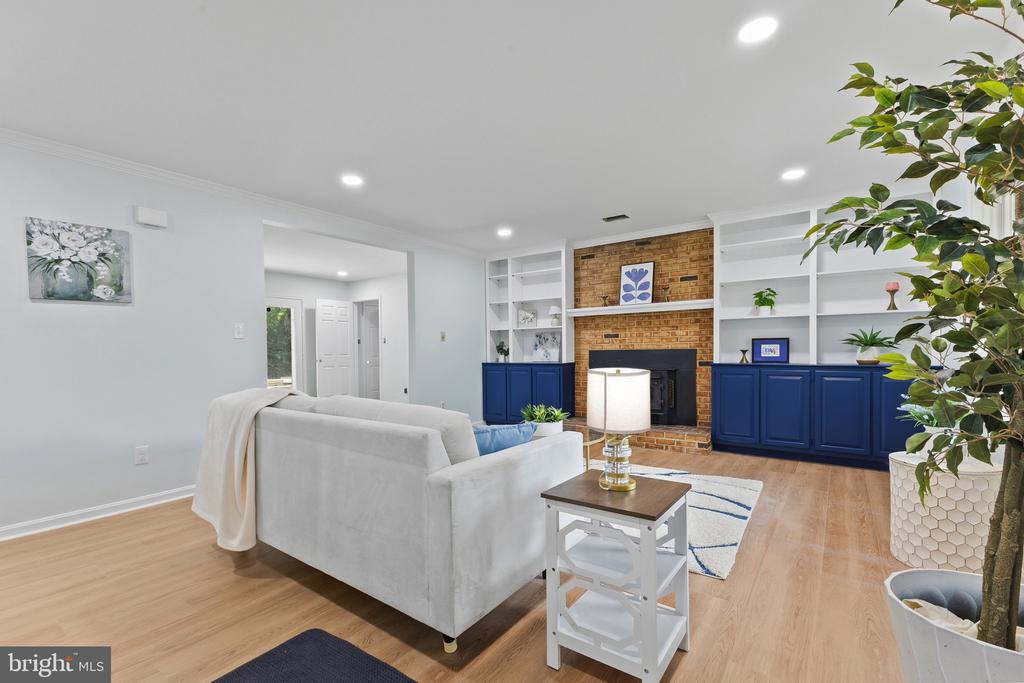 3801 MARGAY COURT