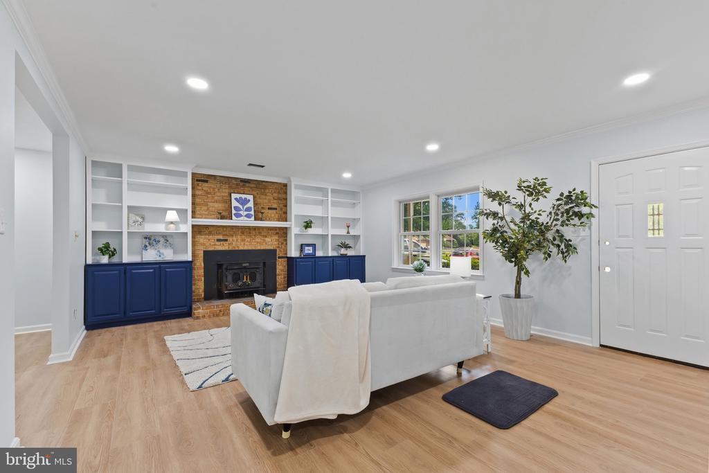 3801 MARGAY COURT
