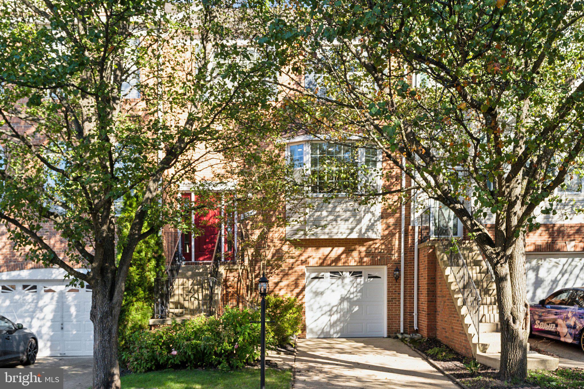 21342 SAWYER SQUARE
