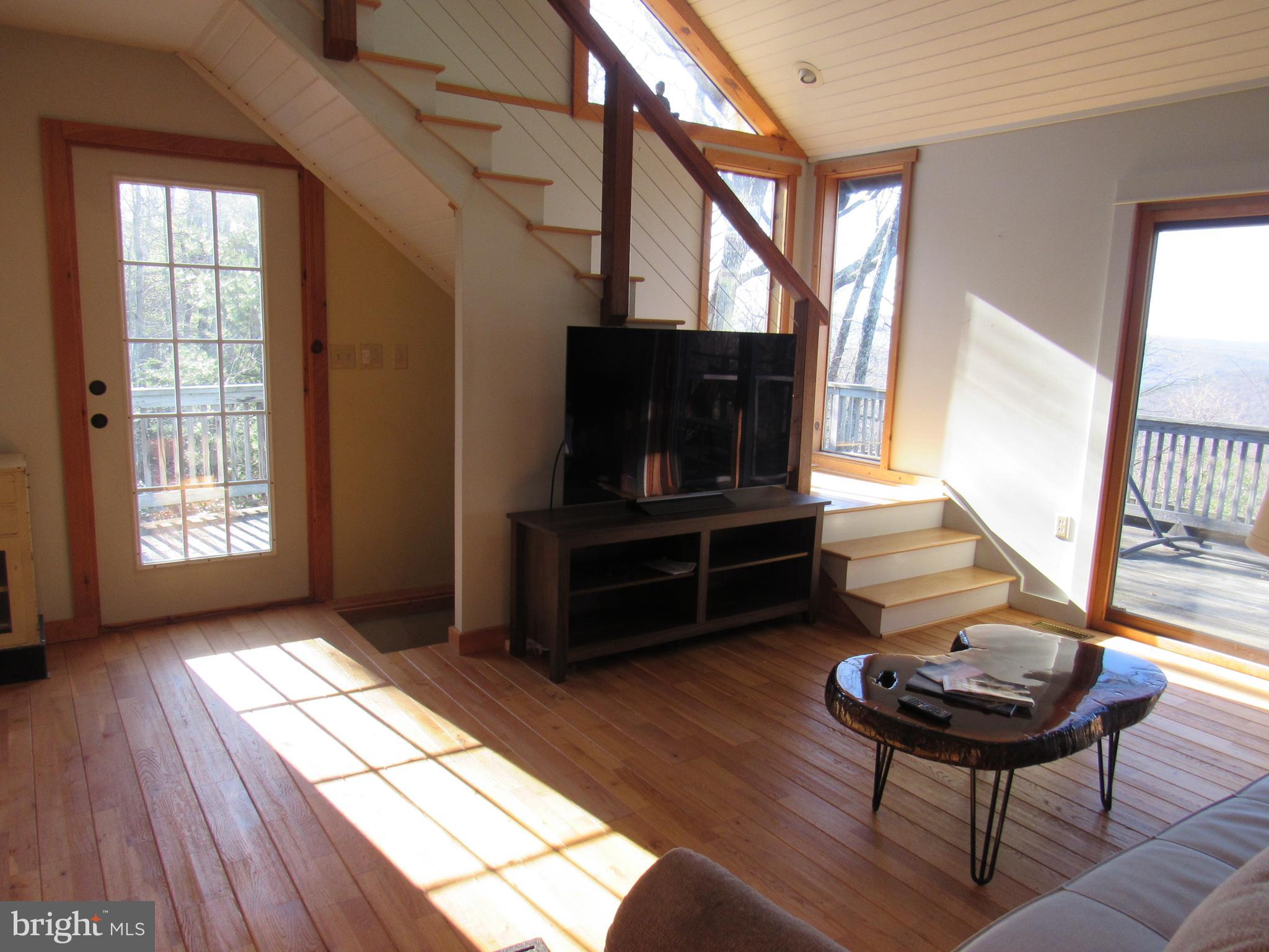 755 MOONSHINE HOLLOW