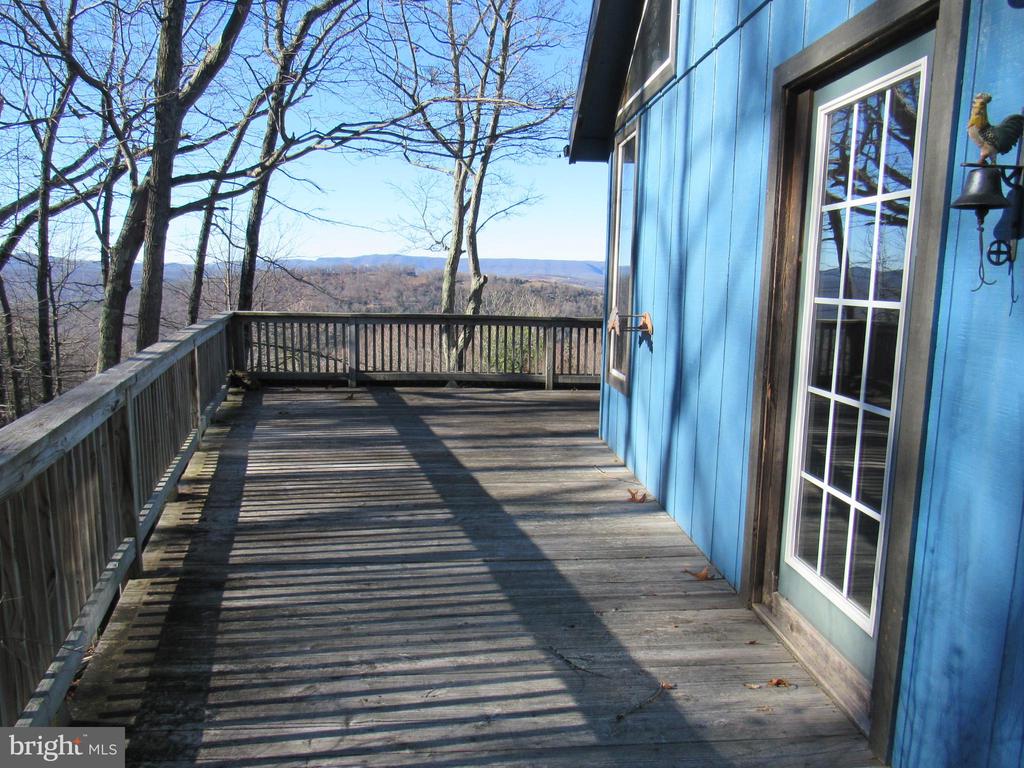 755 MOONSHINE HOLLOW