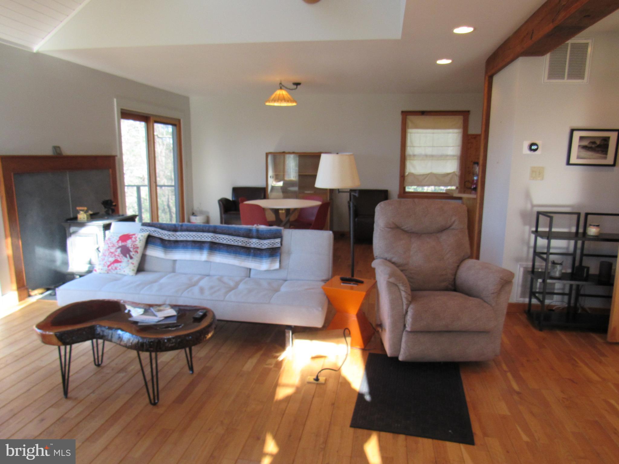 755 MOONSHINE HOLLOW