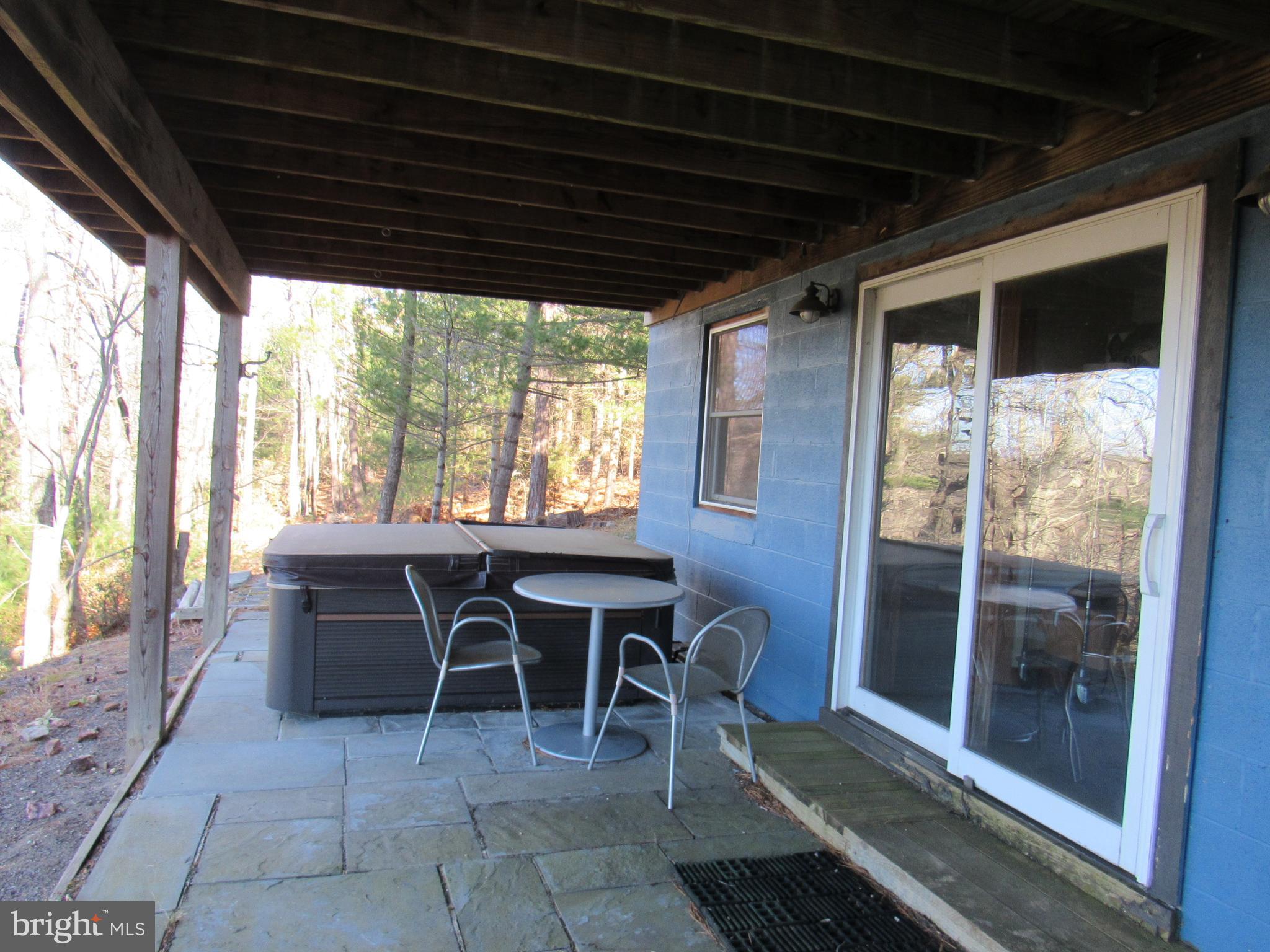 755 MOONSHINE HOLLOW
