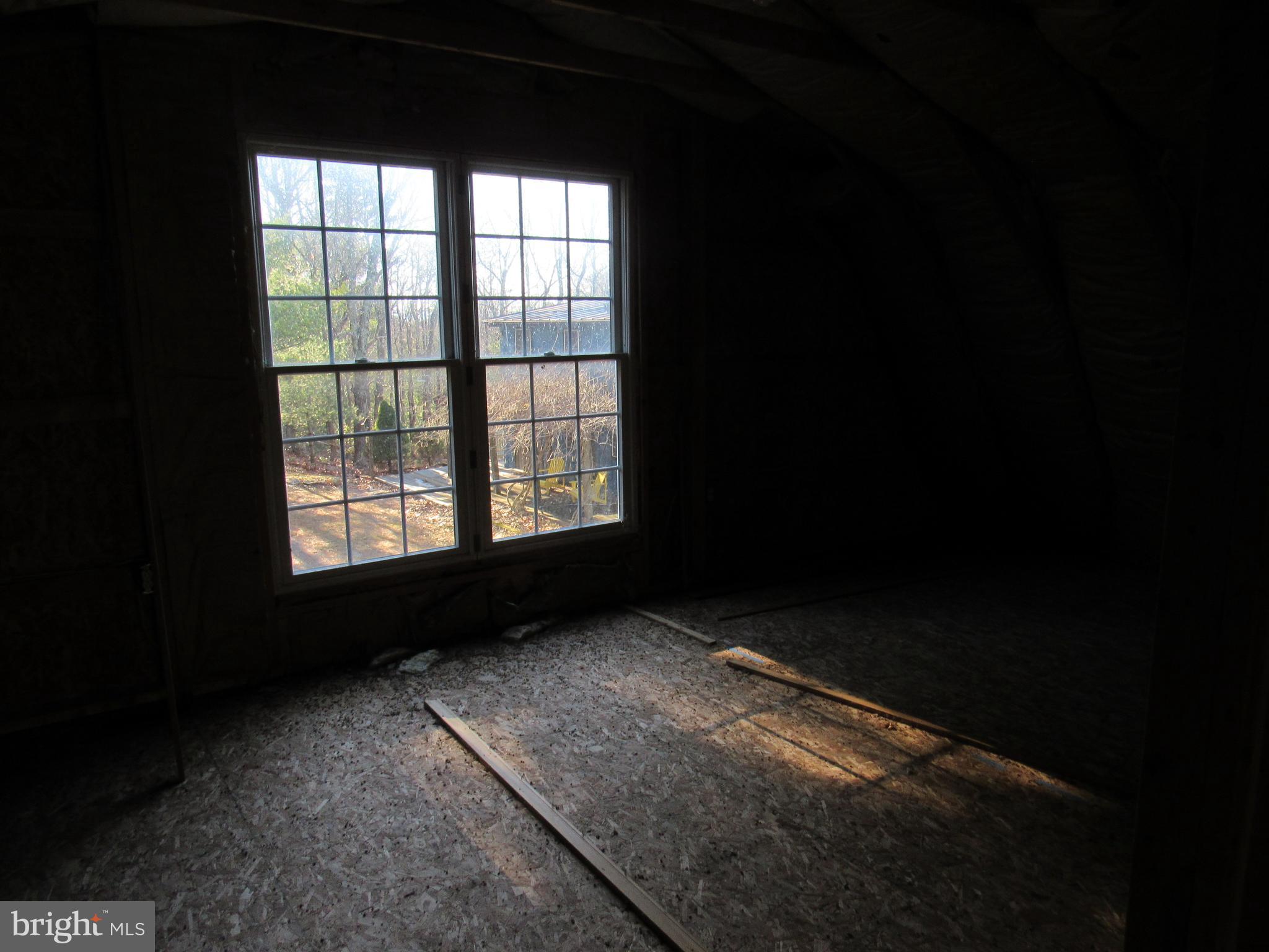 755 MOONSHINE HOLLOW