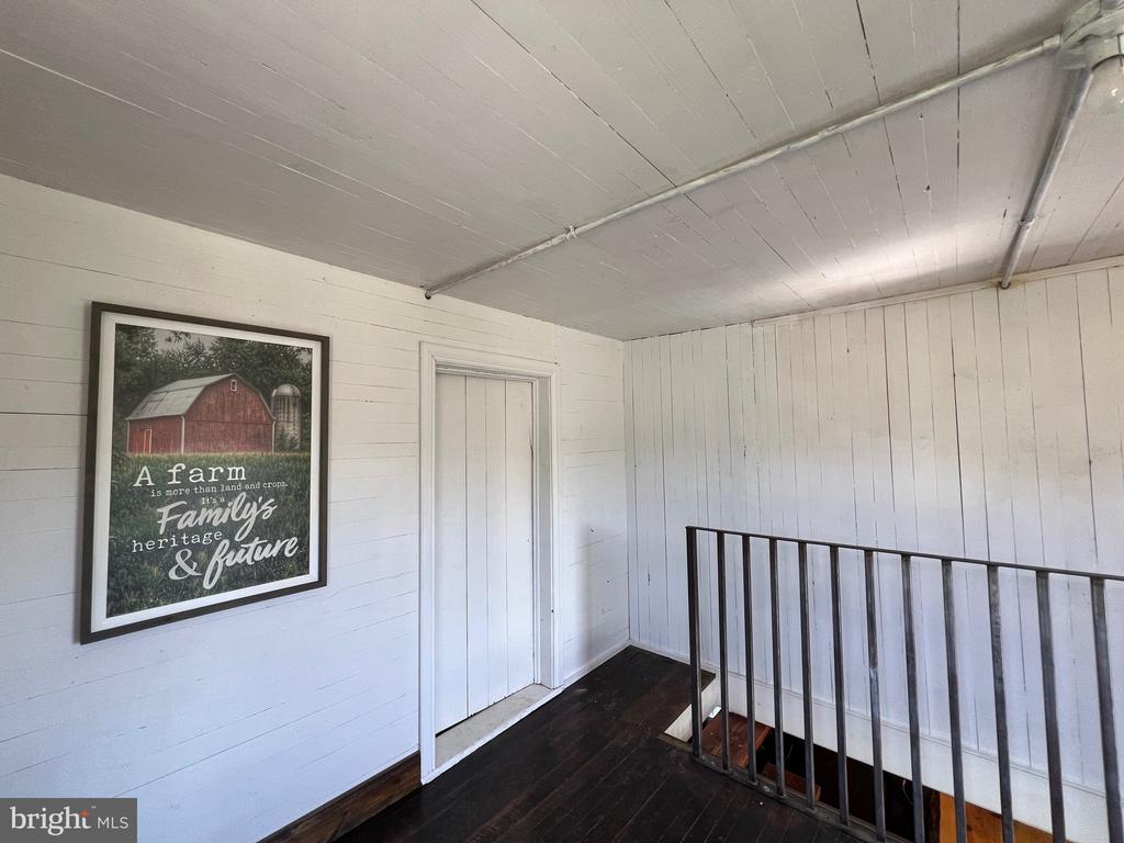 250 LOWER PINE GROVE ROAD