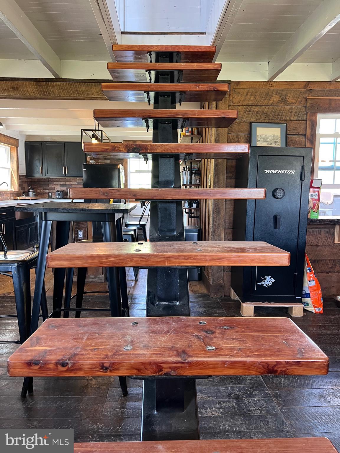 250 LOWER PINE GROVE ROAD