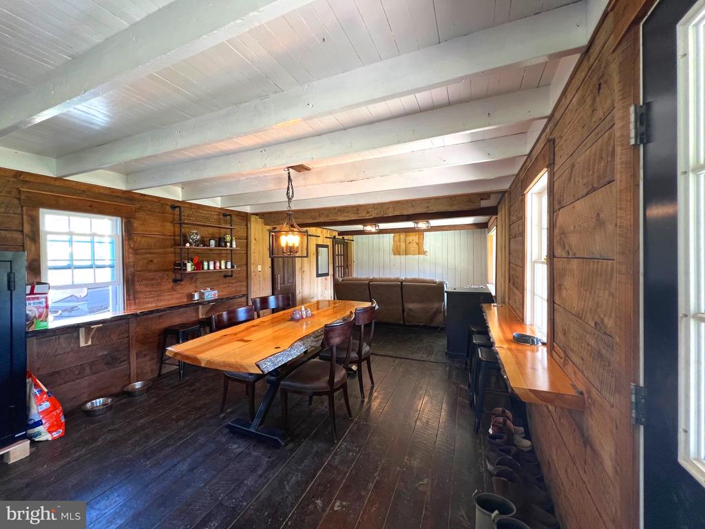 250 LOWER PINE GROVE ROAD