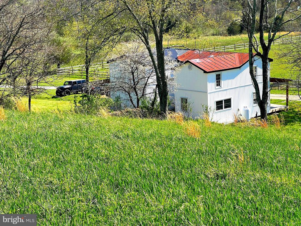 250 LOWER PINE GROVE ROAD