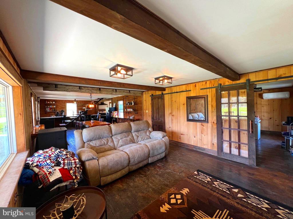 250 LOWER PINE GROVE ROAD
