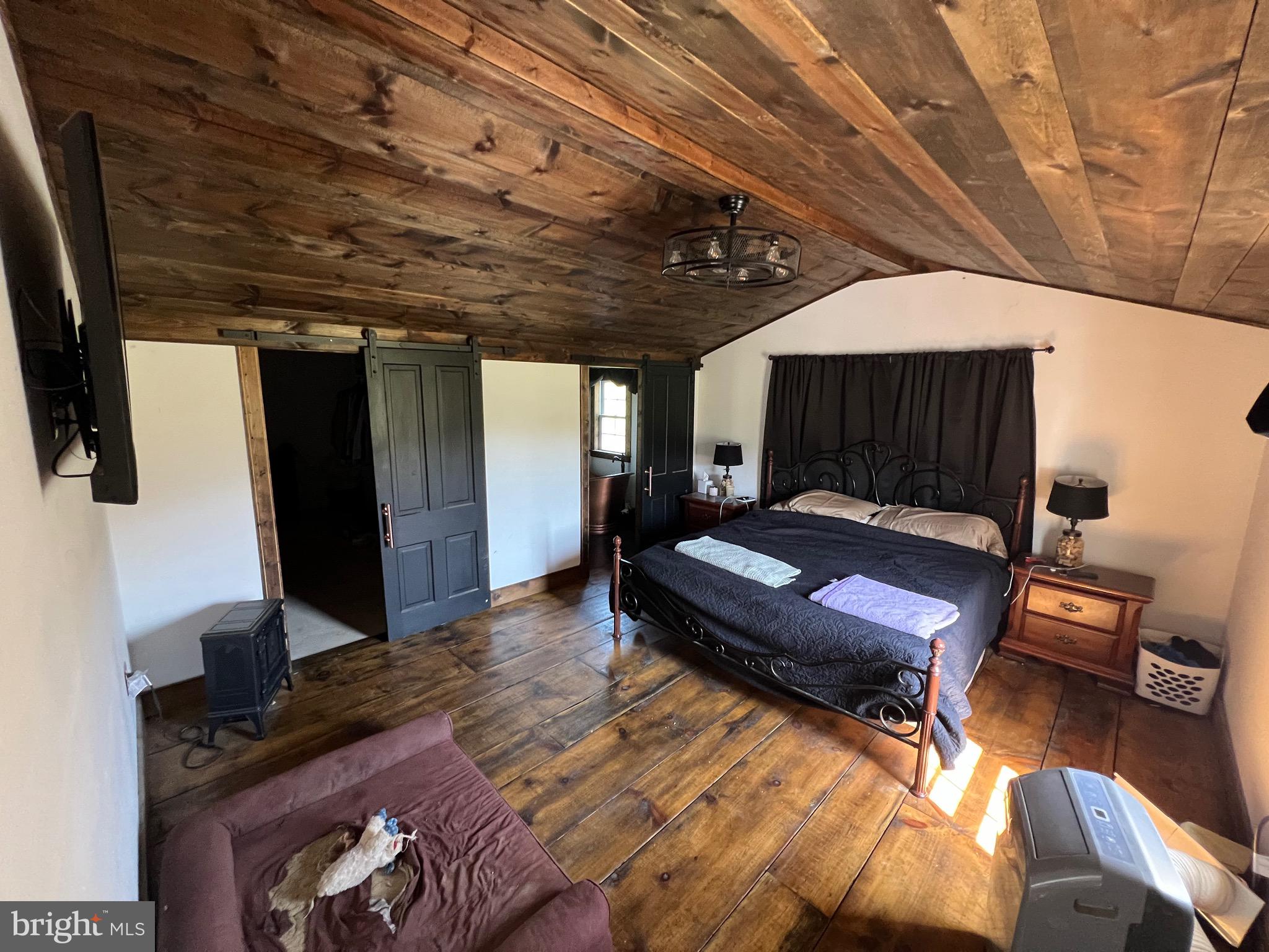 250 LOWER PINE GROVE ROAD