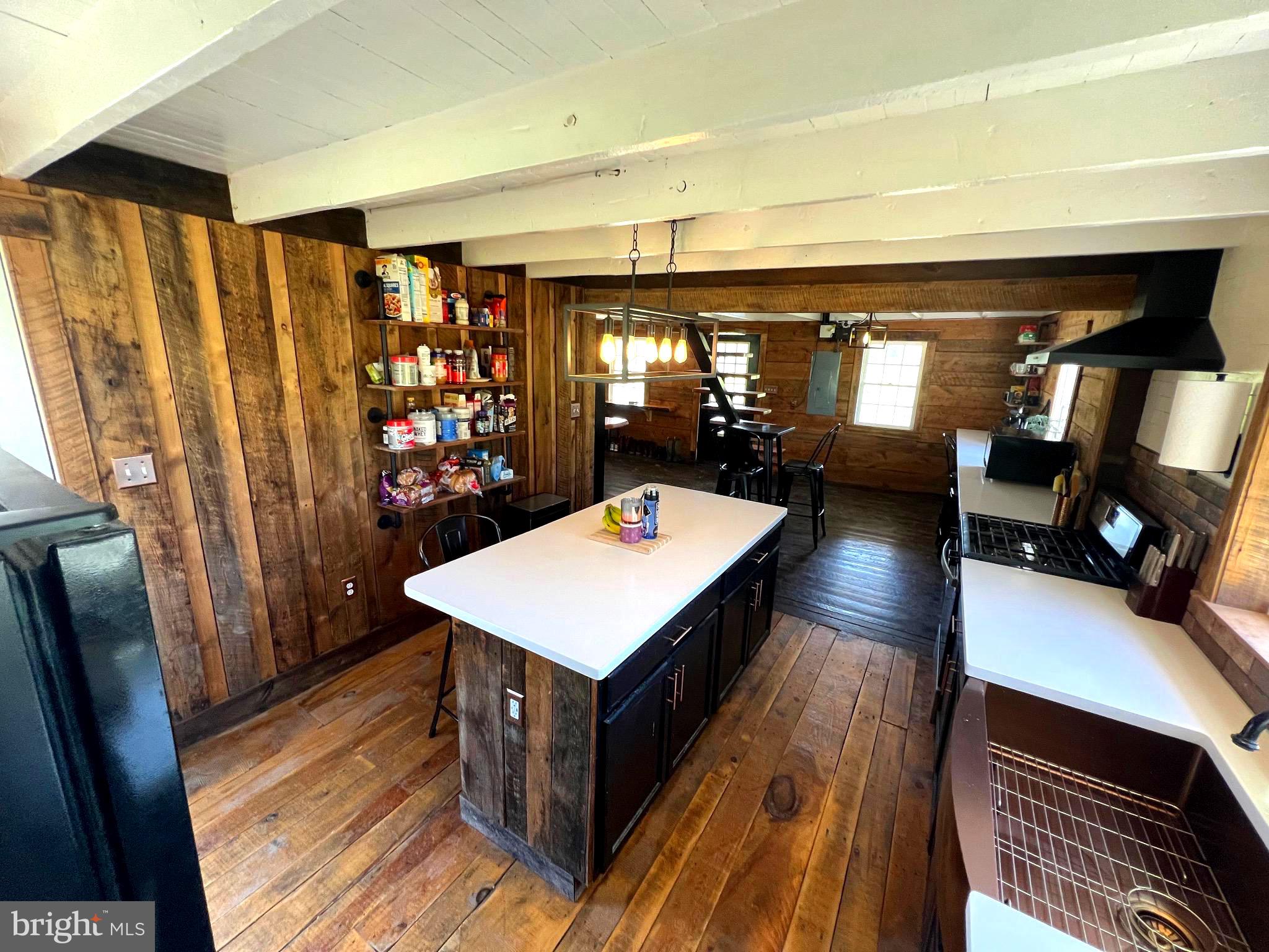 250 LOWER PINE GROVE ROAD