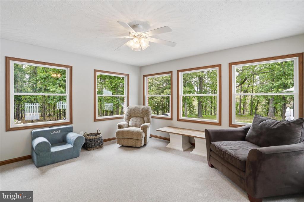 435 SUMMIT DRIVE
