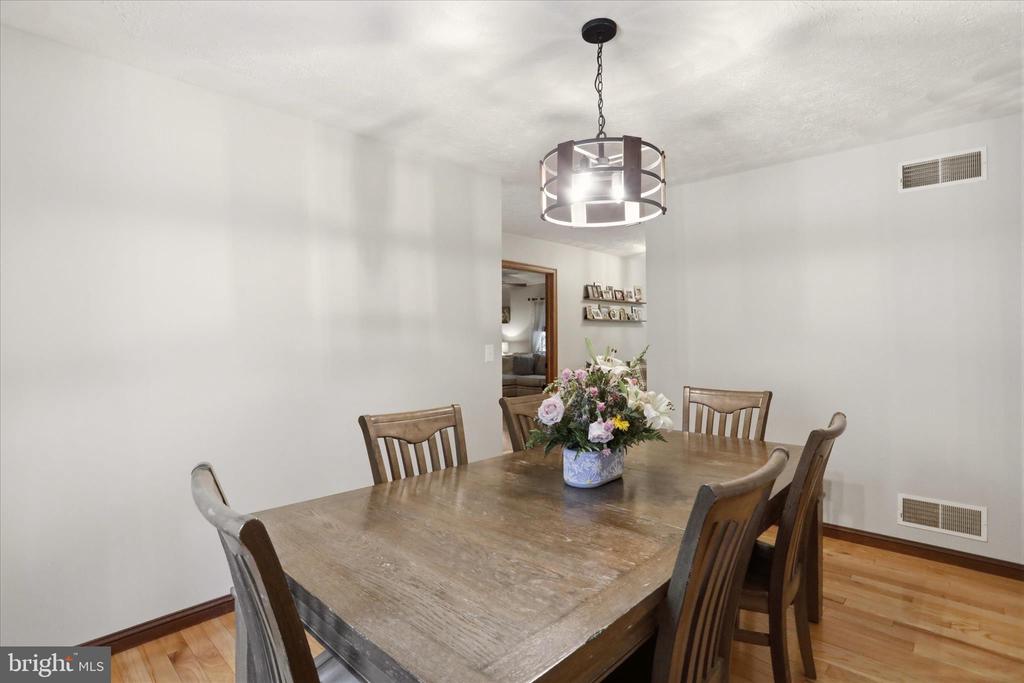 435 SUMMIT DRIVE