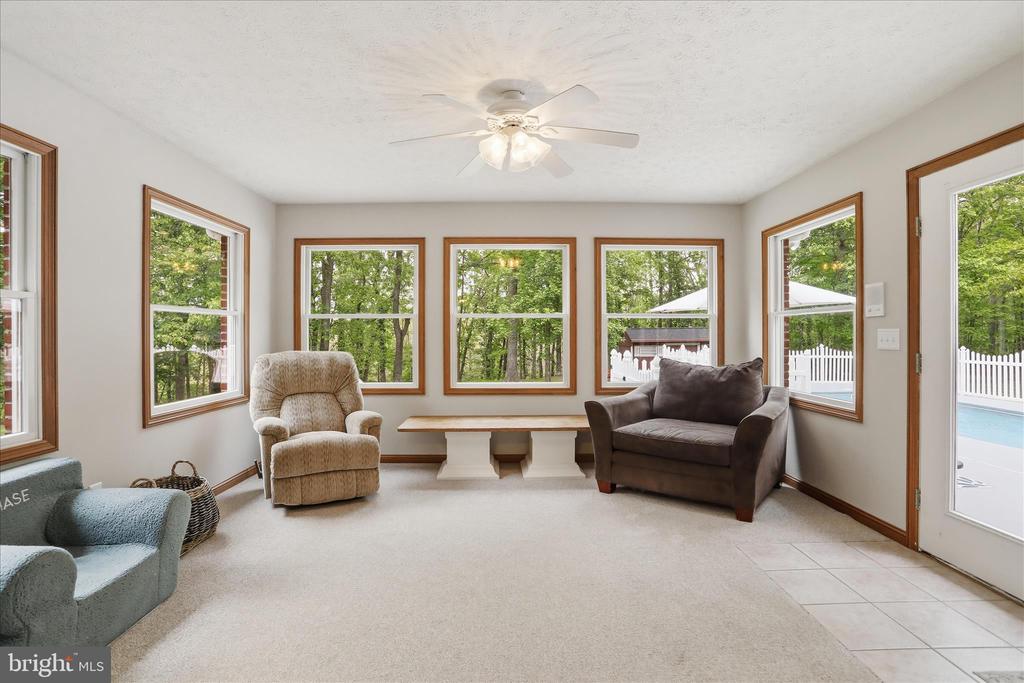 435 SUMMIT DRIVE