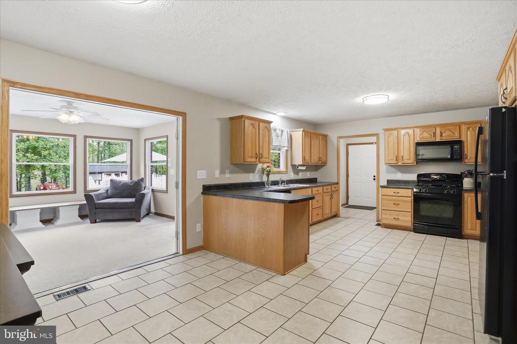 435 SUMMIT DRIVE