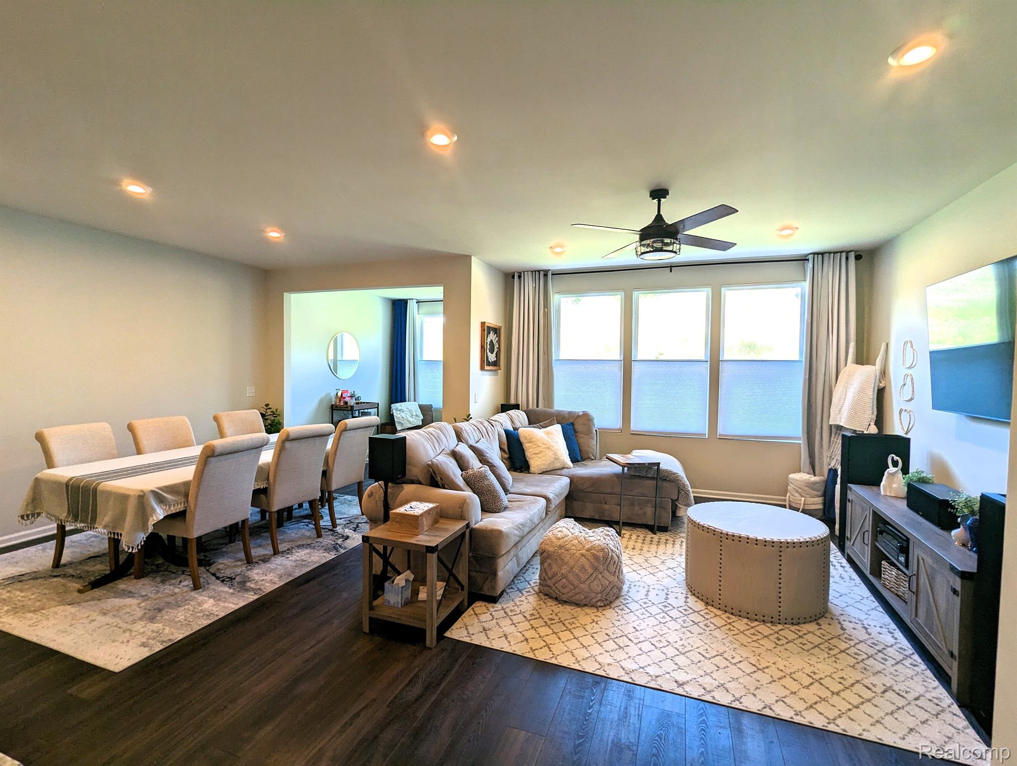 4709 BROOMFIELD Way