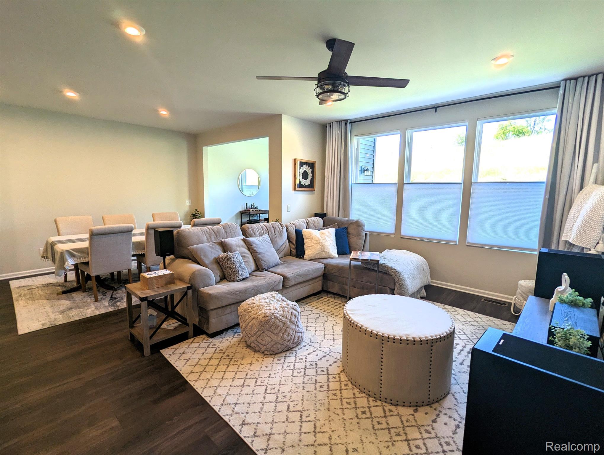 4709 BROOMFIELD Way