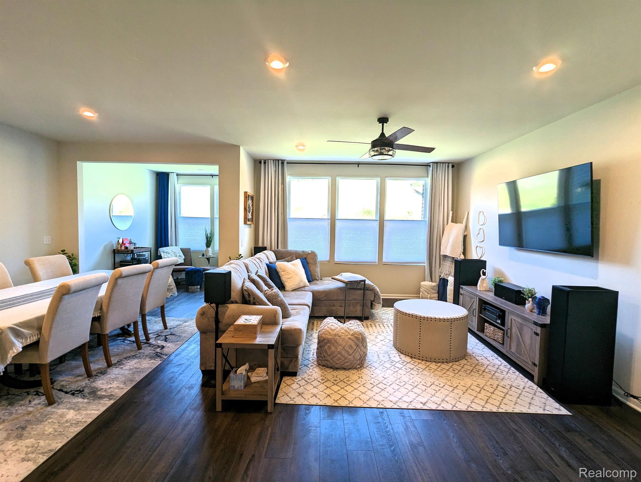 4709 BROOMFIELD Way