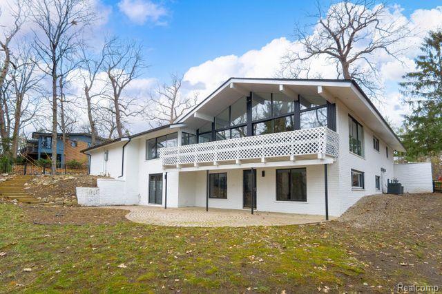 1315 LONE PINE Road