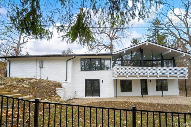1315 LONE PINE Road