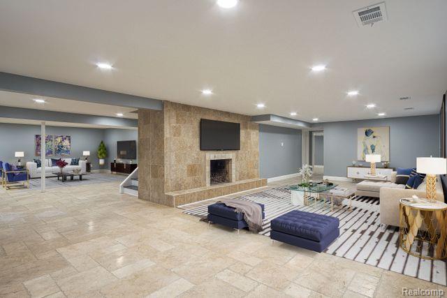 1315 LONE PINE Road