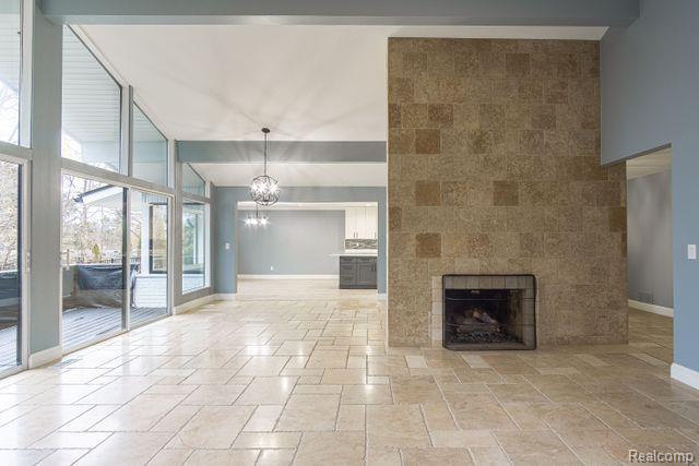 1315 LONE PINE Road