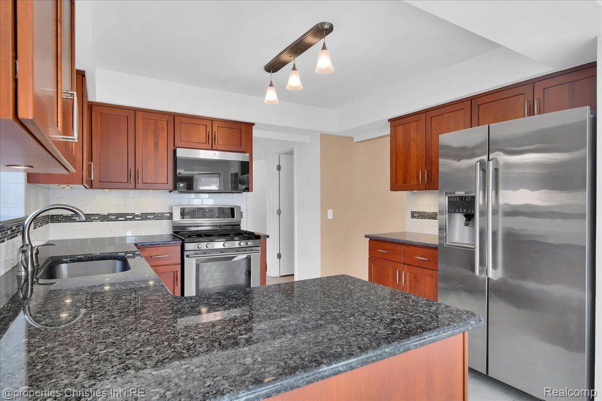 38655 FILLY Drive