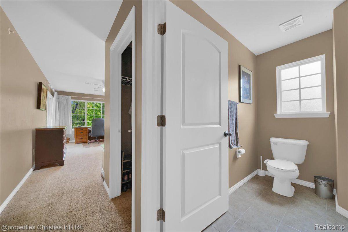 7033 BOULDER POINTE Drive