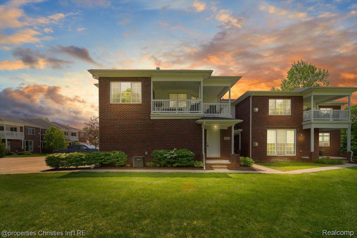 7033 BOULDER POINTE Drive