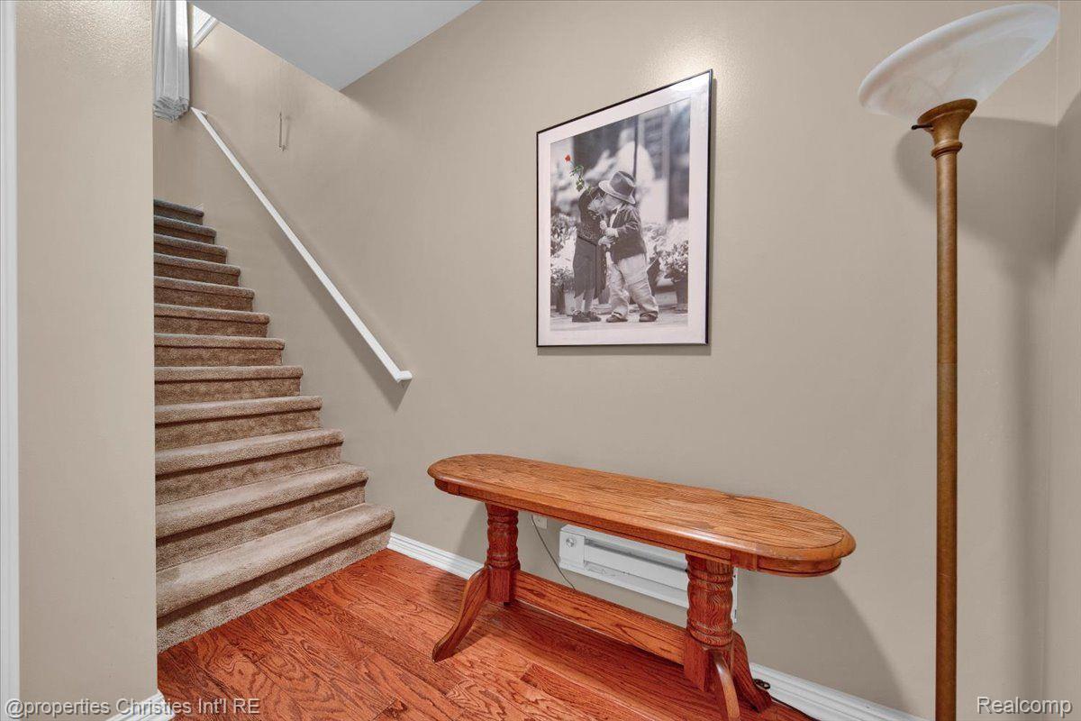 7033 BOULDER POINTE Drive