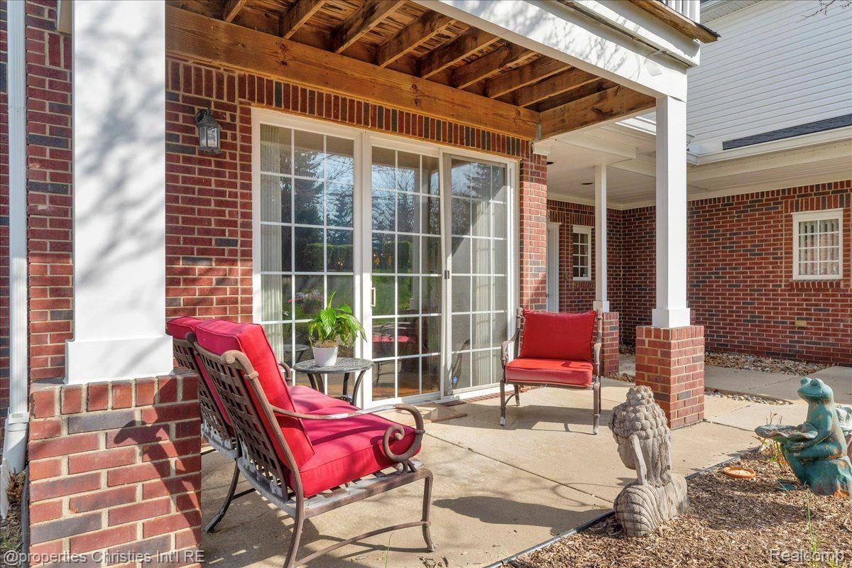 14222 MORAVIAN MANOR Circle