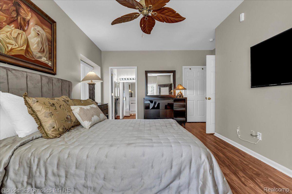 14222 MORAVIAN MANOR Circle