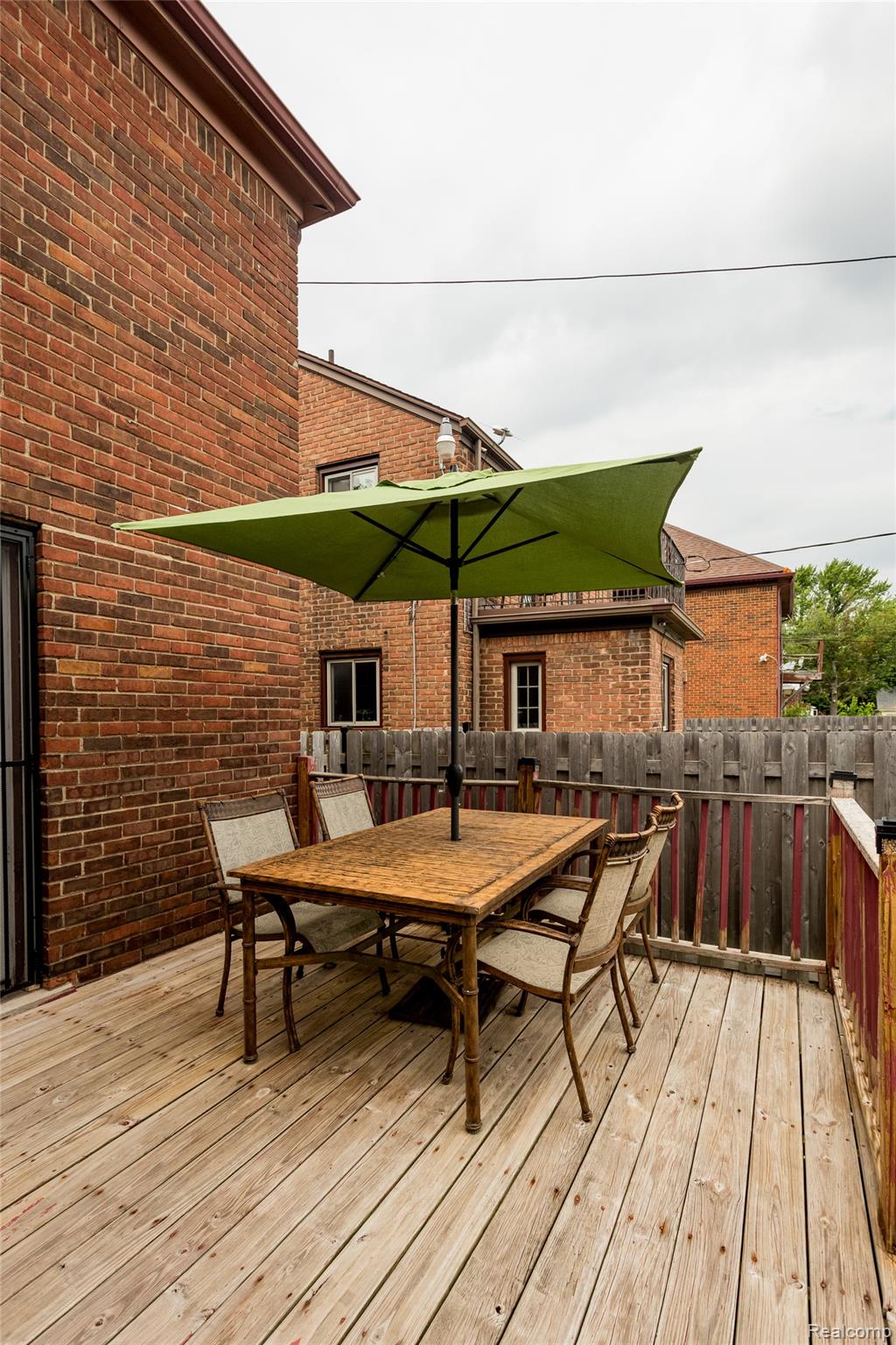 3924 Yorkshire Road