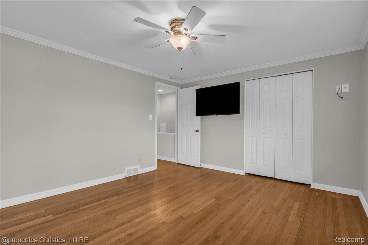 1039 N Old Woodward Avenue 3