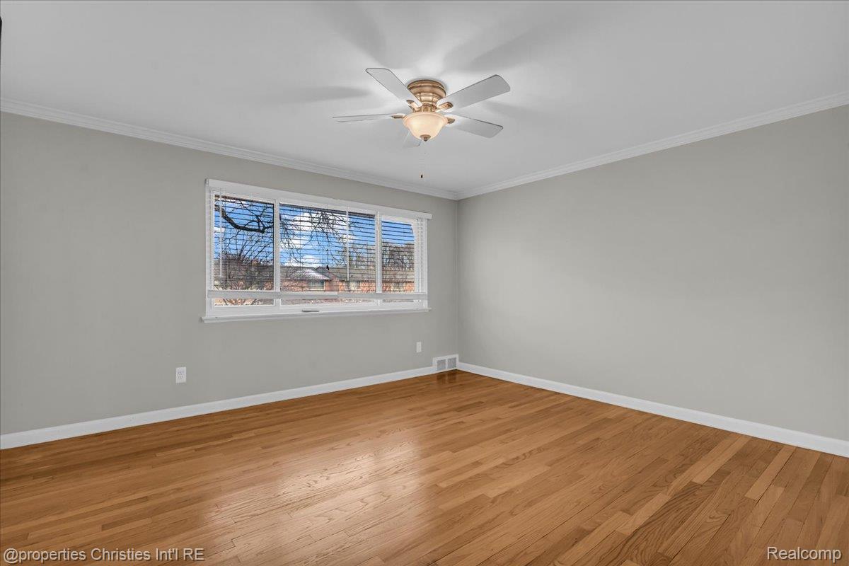 1039 N Old Woodward Avenue 3