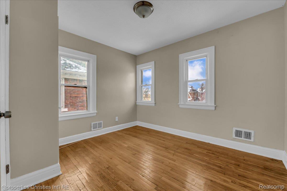 17600 Santa Barbara Drive