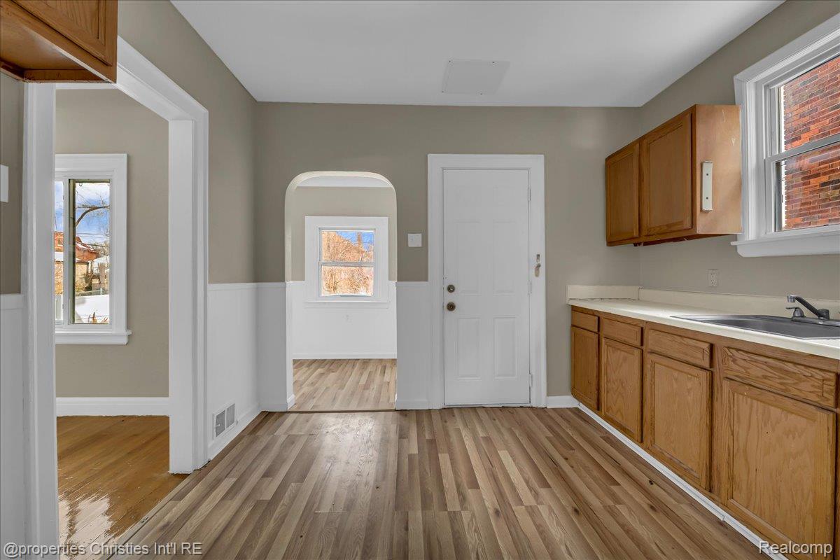 17600 Santa Barbara Drive