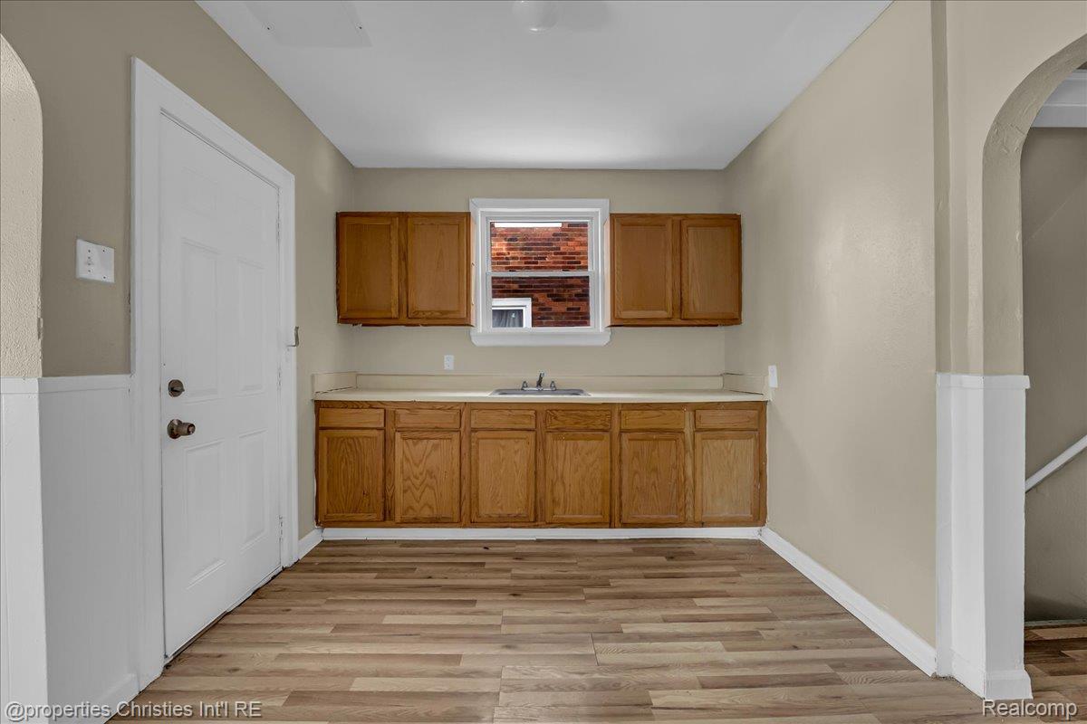 17600 Santa Barbara Drive