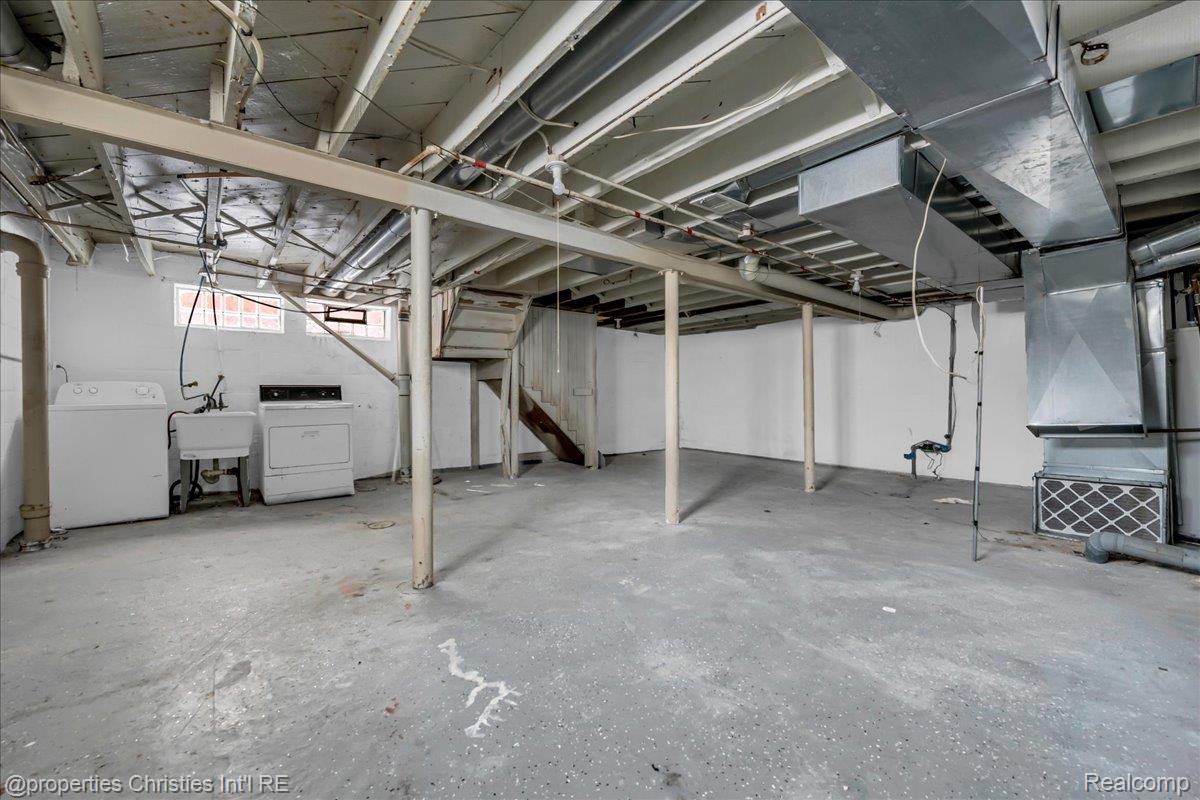 17600 Santa Barbara Drive