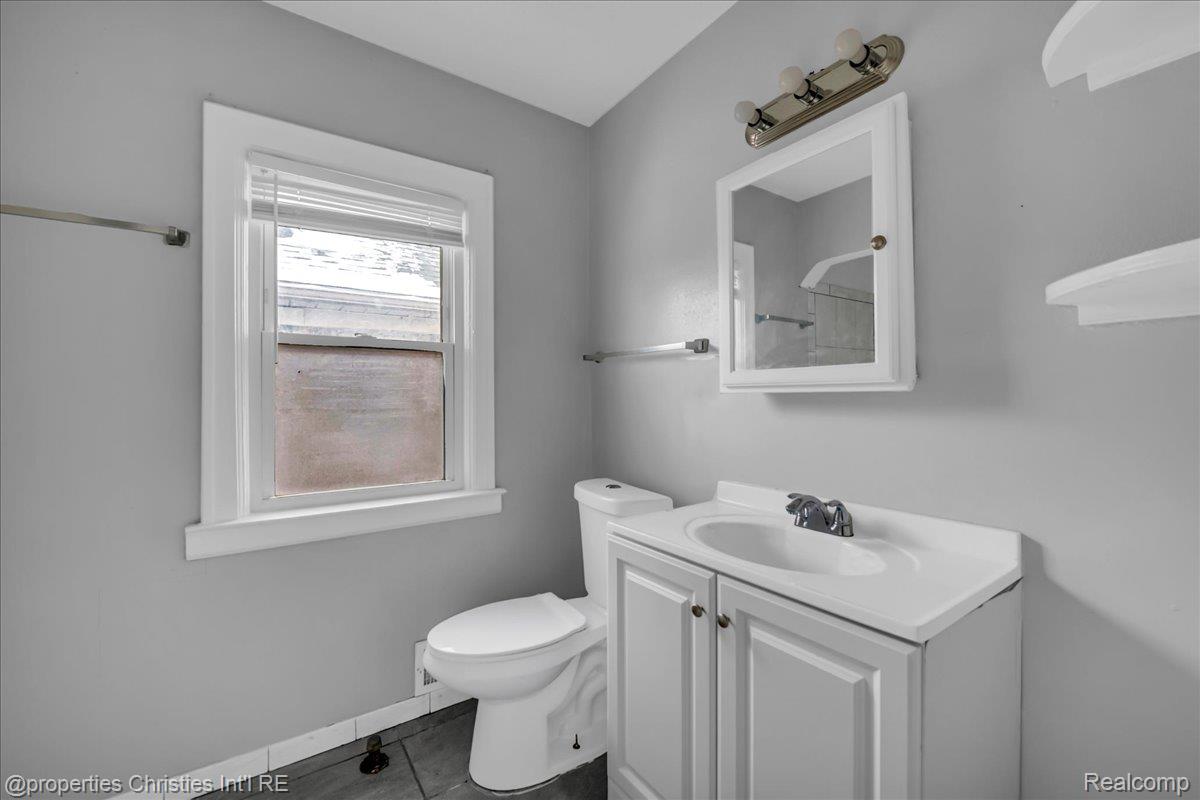 17600 Santa Barbara Drive