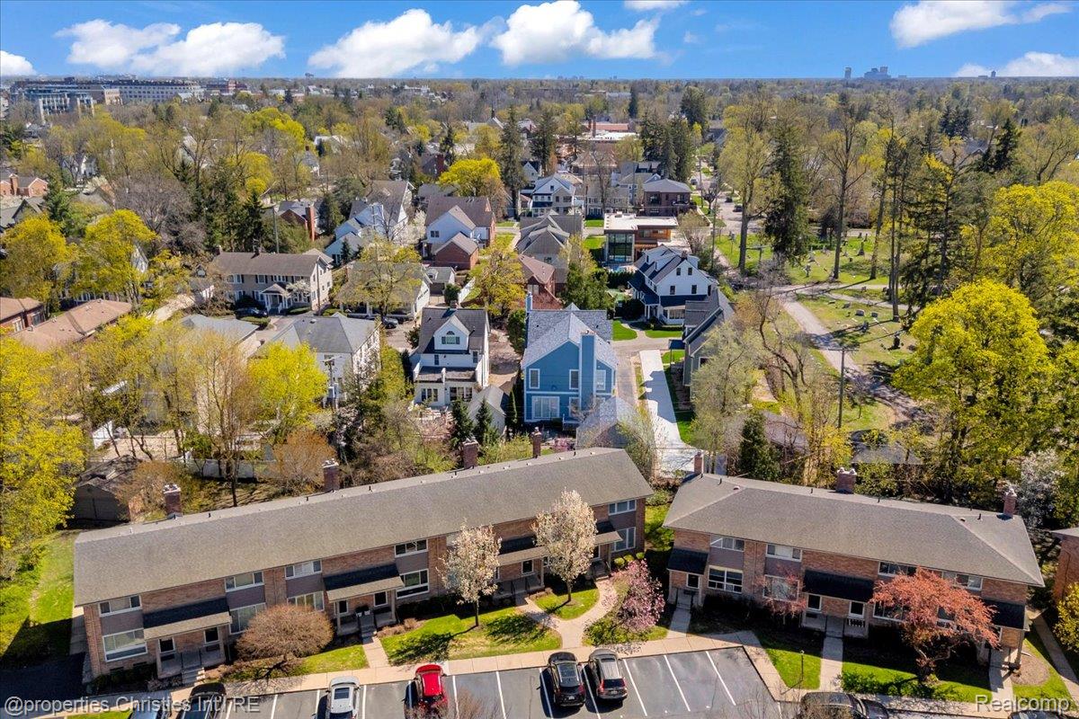 1035 N Old Woodward Avenue
