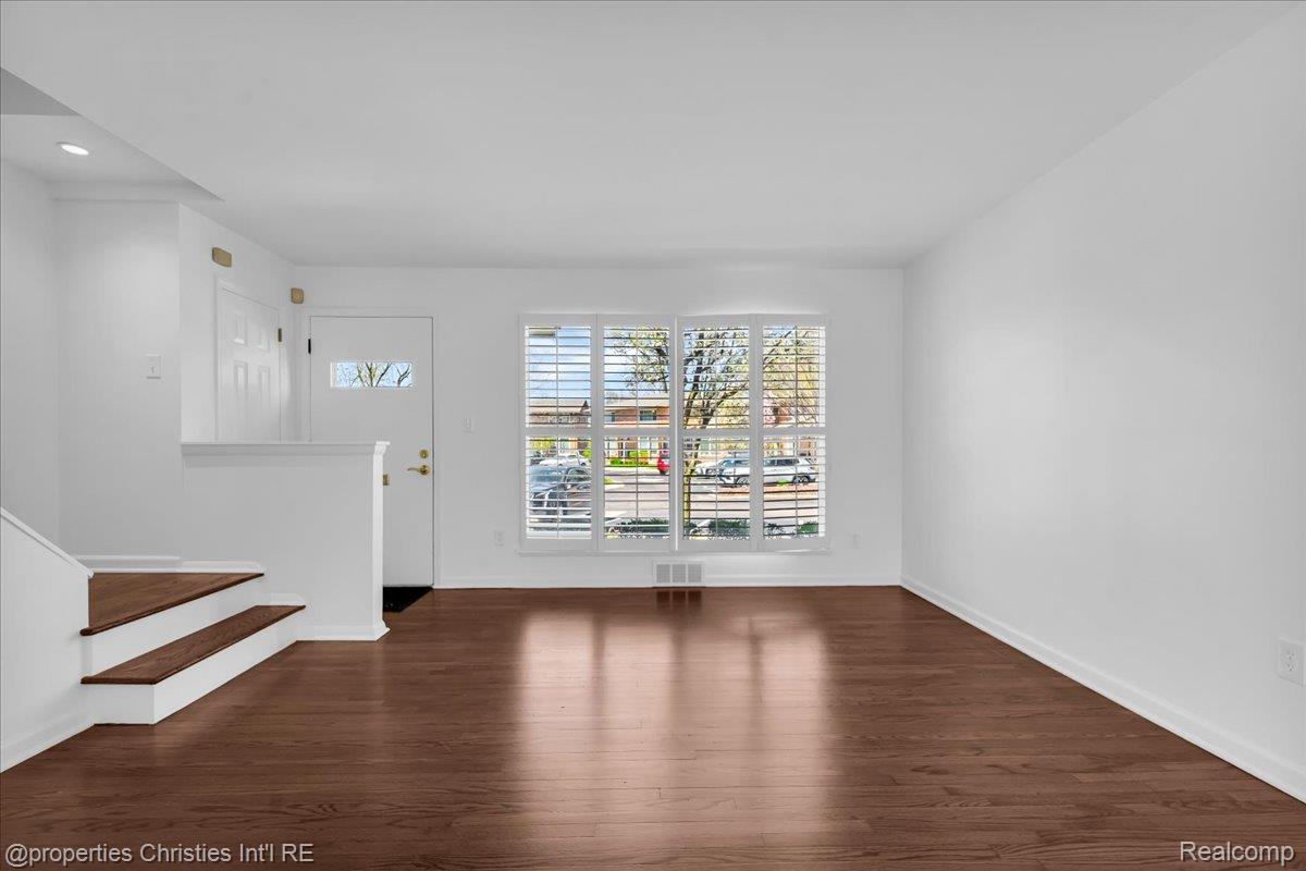 1035 N Old Woodward Avenue